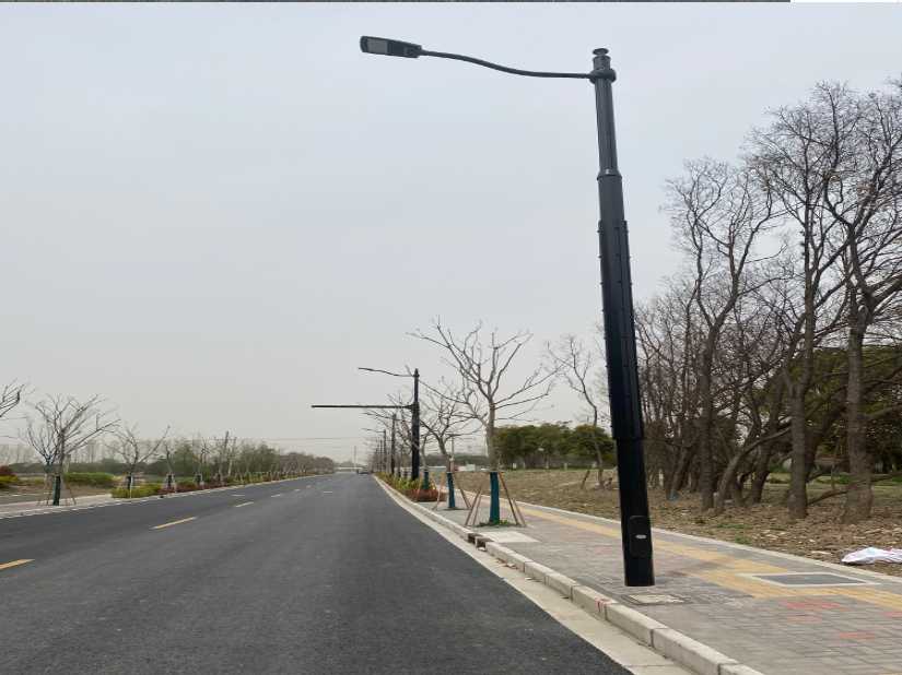 乌兰县上海综合杆 太阳能路灯工程